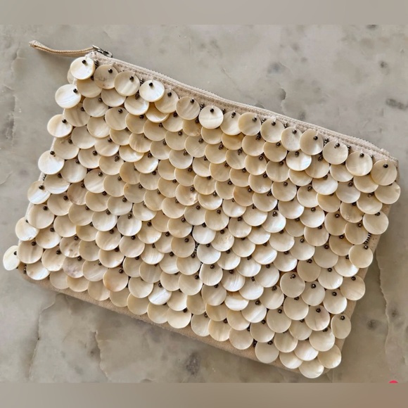 Antik Kraft Handbags - Antik Kraft Mother Of Pearl Elegant Shell Discs Cream Clutch